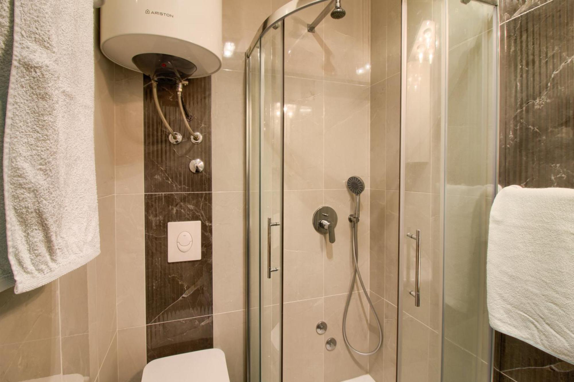 Apartments Sosic II 로비니 외부 사진